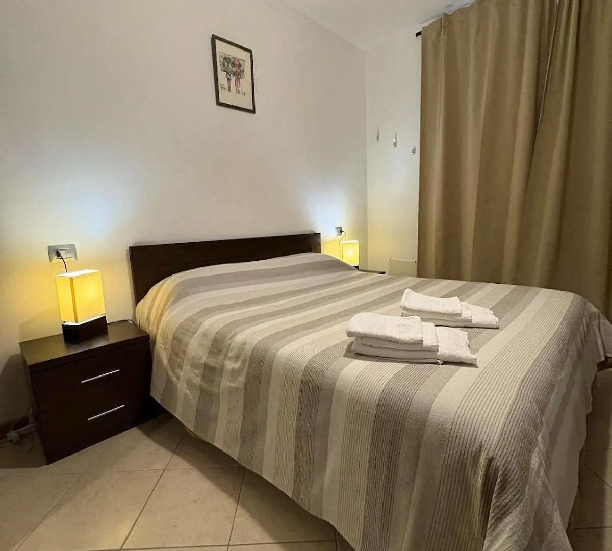 Malpensa Airport Apartment On The Lake Somma Lombardo
